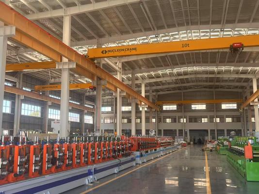 Máquina formadora de rollos fotovoltaicos solares totalmente automática 300 punzones/min