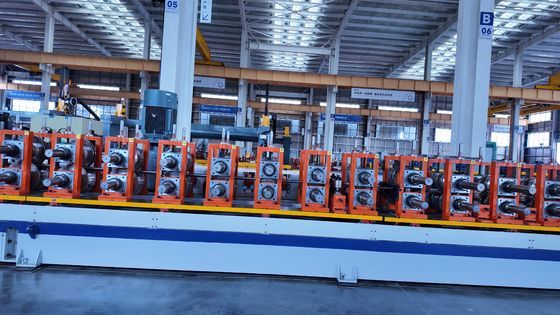 Línea automática de producción de perfiles con PLC